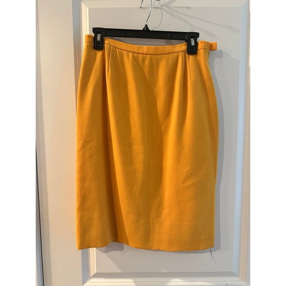 Valentino Dresses & Skirts - Vintage Valentino Mustard Yellow Straight Skirt Sz M Career Classic Designer